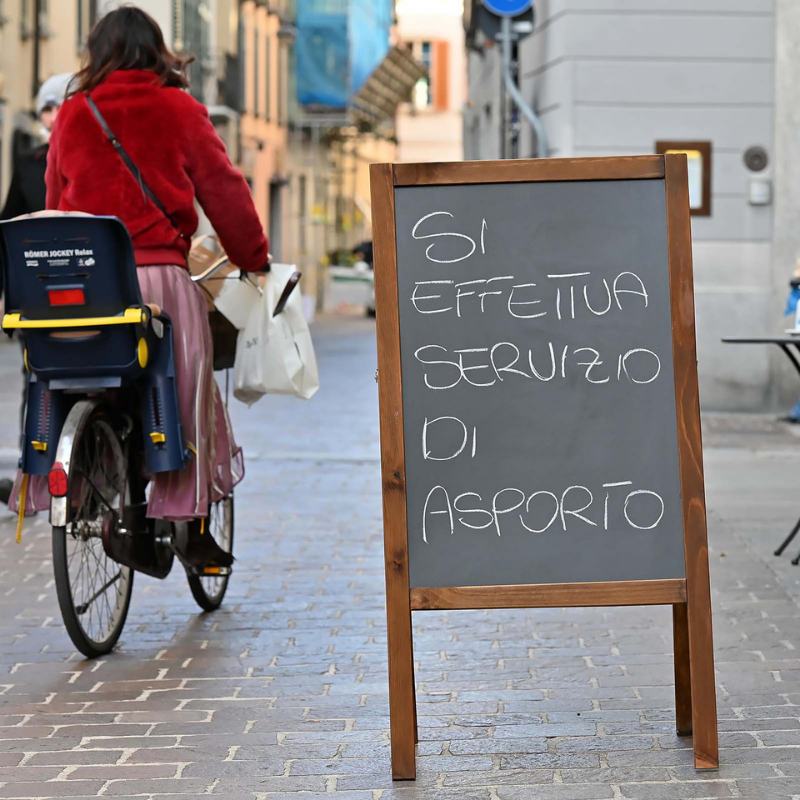 Nuovo Dpcm gennaio: stop all'asporto dopo le 18 per i bar e spostamenti fra regioni vietati fino al 15 febbraio. Fipe: operatori al collasso