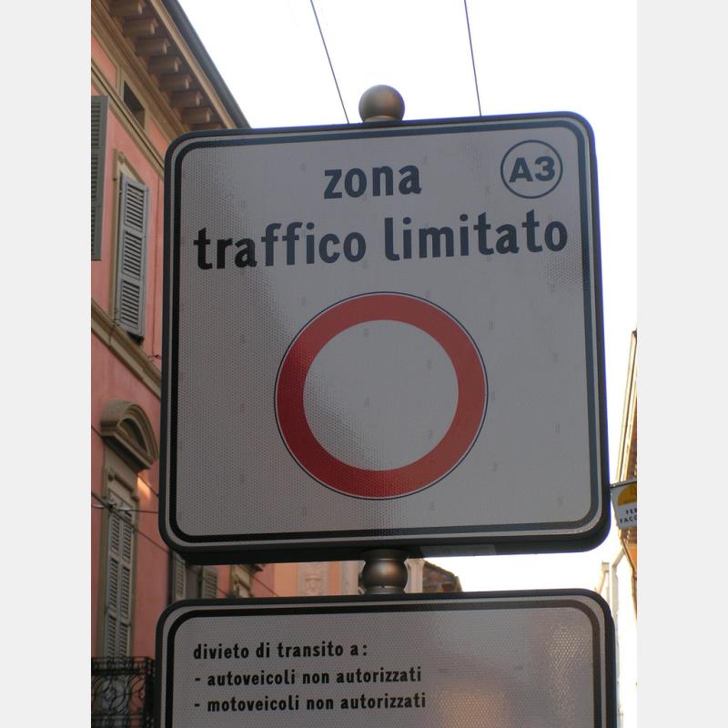 Estensione delle ZTL e ulteriore stretta alla circolazione in centro: "l'atteggiamento dell'Amministrazione è inaccettabile"