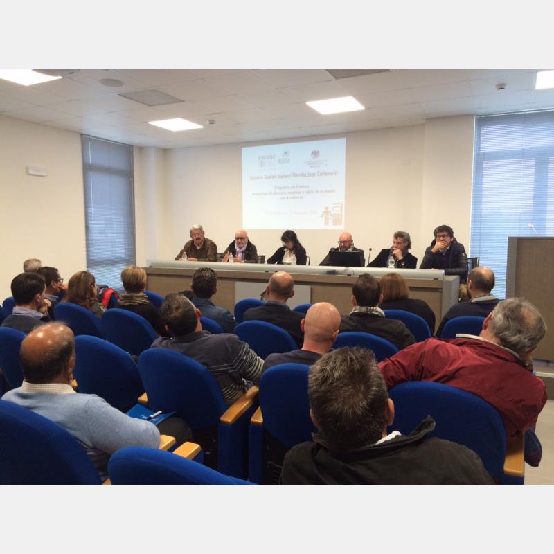 Grande partecipazione all'incontro dei benzinai mantovani con i vertici di Figisc