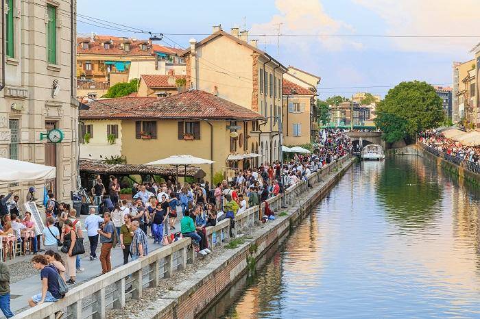 Riaperture, Confcommercio: “Sul coprifuoco serviva più coraggio. Lombardia in zona bianca al più presto”.